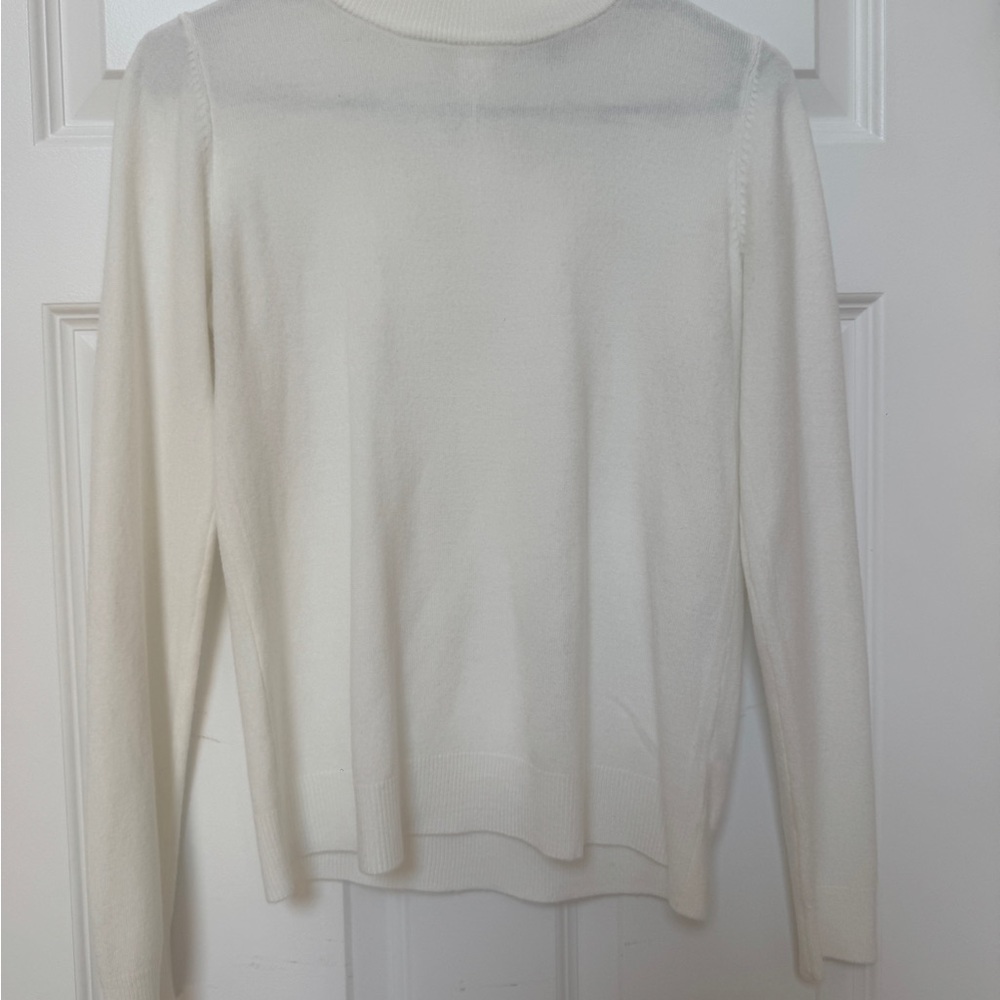Elegant White Women's Sweater